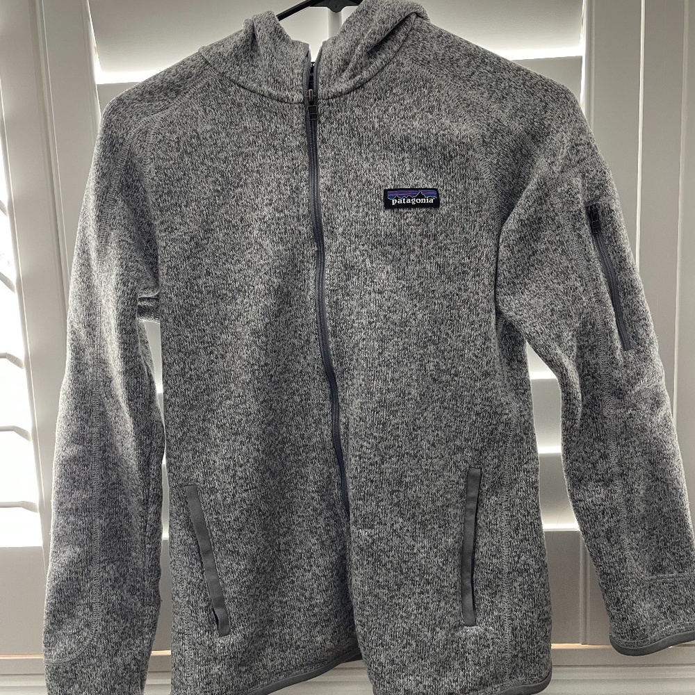 Pantagonia NEW women’s sweater fleece hoodie